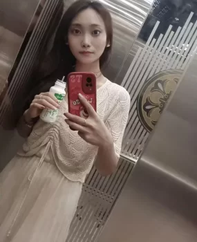 温柔甜美小姐姐