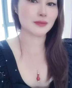 新泰卖家具的少妇,会喷水