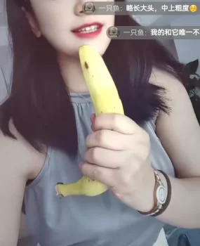 驾校兼职小姐姐，可车震