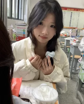 03年少萝饥渴求插入