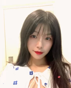 20岁青春美少女的小情人甜美的味道