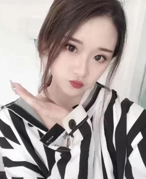 楼凤兼职，身材和年纪都不错