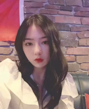 刚体验的成都18岁嫩妹儿