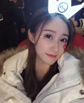 包头约刚下海的清纯妹妹粉逼水多多