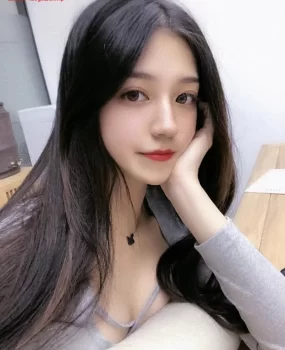 成都实打实的高颜值女新茶